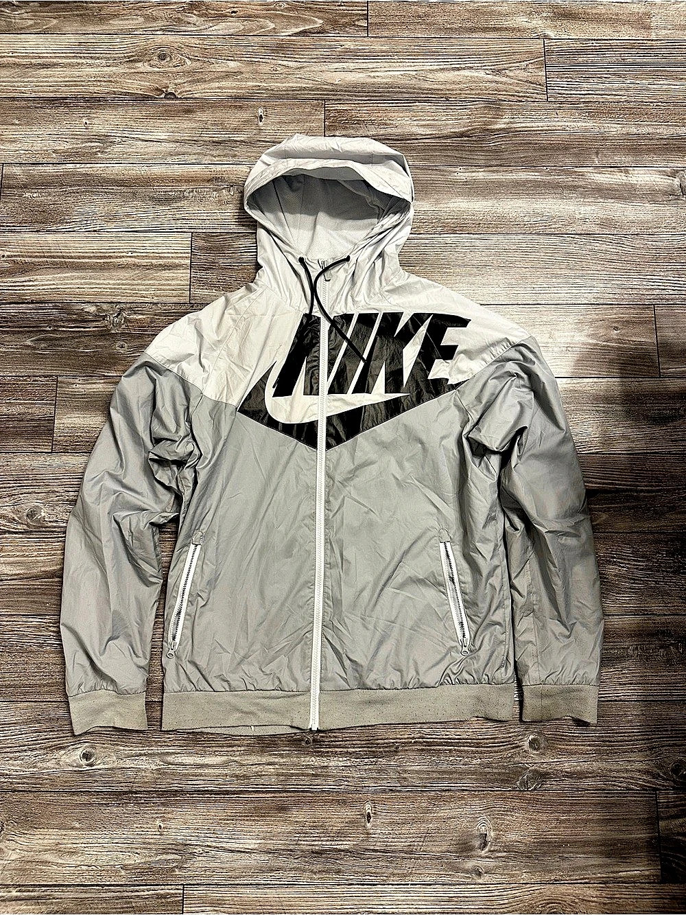 Nike Sportswear Windrunner Hooded Jacket Gray & Black Size Large